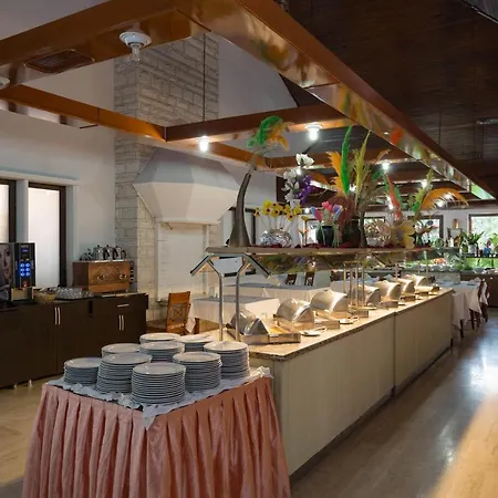 Club Akman Hotel 4*