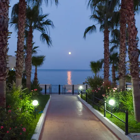 Club Akman מלון 4*